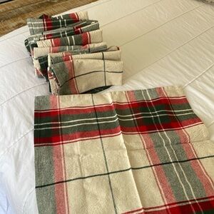💕Set of 16 Hearth and Hand by Magnolia plaid christmas napkins